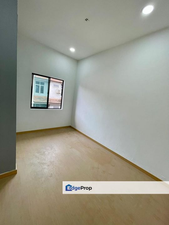 Double Storey  House For Sale, Johor, Johor Bahru