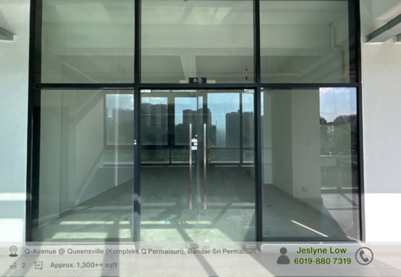 Q Avenue, Queensville