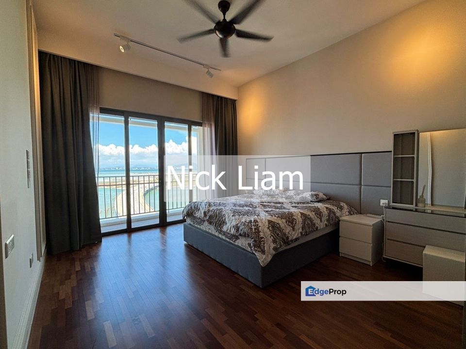 Straits Residence For Sales - Well maintain Fully Furnish Corner Seaview unit, Penang, Tanjung Tokong