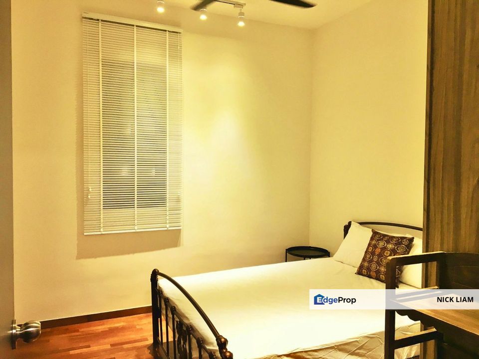 Tamarind For Sale - Well Renovated and High Floor Seaview, Penang, Tanjung Tokong