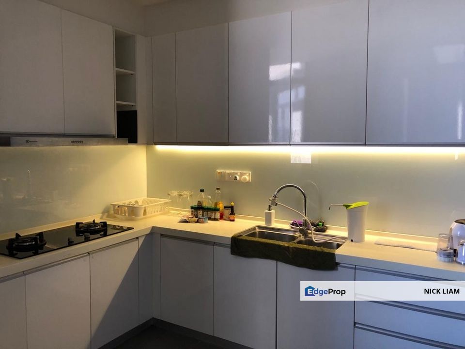 Setia V Residence Unit For Rent - High Floor and Seaview, Penang, Persiaran Gurney