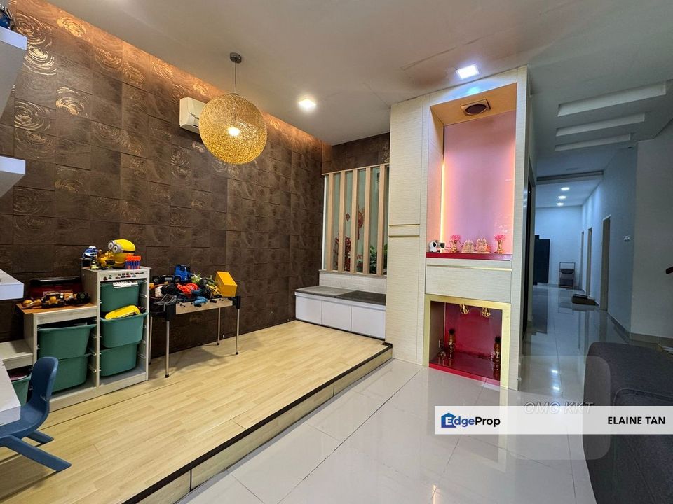 Bandar  Bukit Raja KLang -Delmara 2.5Storey Terraced House For Sale, Selangor, Klang