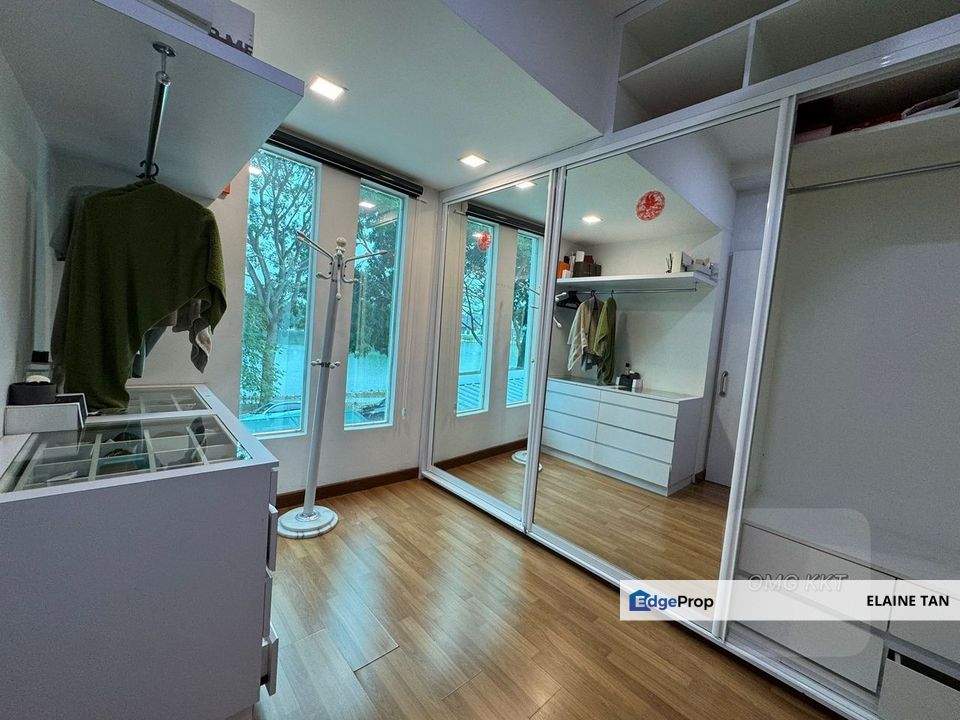 Bandar  Bukit Raja KLang -Delmara 2.5Storey Terraced House For Sale, Selangor, Klang