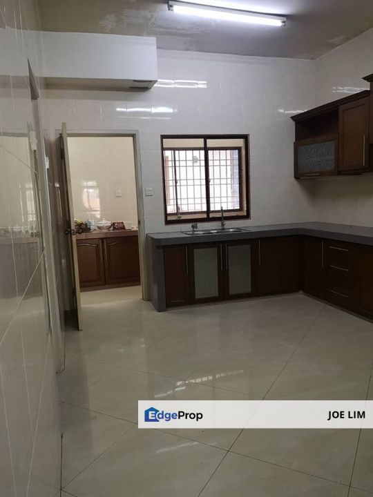 Desa Aman Puri, Kepong 2.5-Storey Terraced House for Sale, Selangor, Kepong
