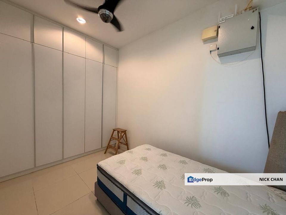 A well-maintained unit is available now at Tropicana Avenue., Selangor, Tropicana