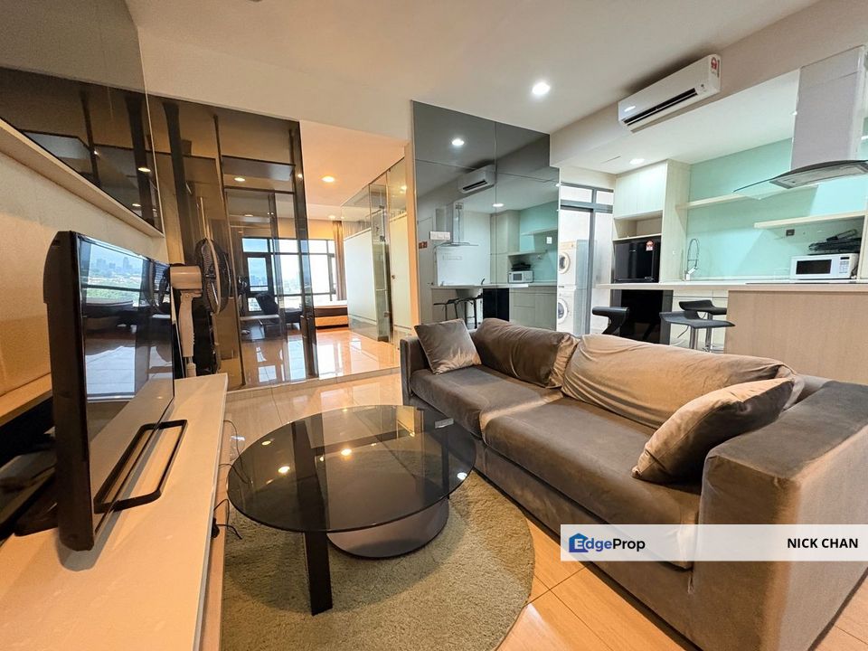 Eve Suite @ Ara Damansara , Link-bridge to Lembah Subang LRT Station 3min from Lobby, Selangor, Ara Damansara