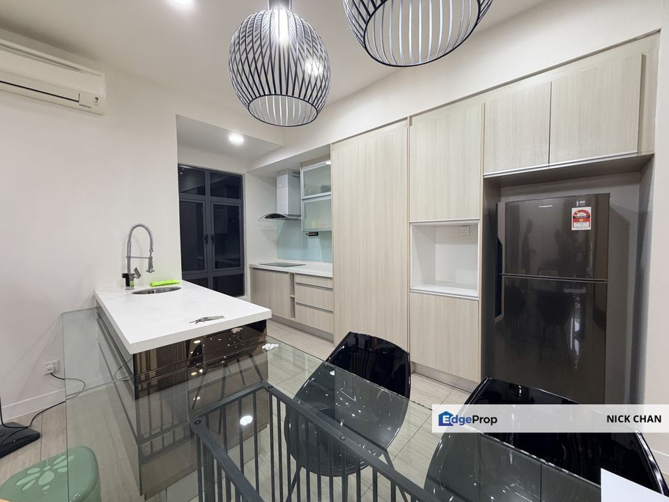 Eve Suite @ Ara Damansara 3-Min Walk to LRT (from Lobby), Selangor, Ara Damansara