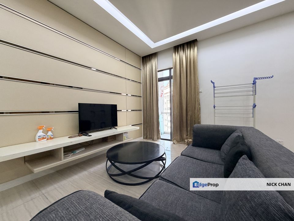 Eve Suite @ Ara Damansara 3-Min Walk to LRT (from Lobby), Selangor, Ara Damansara