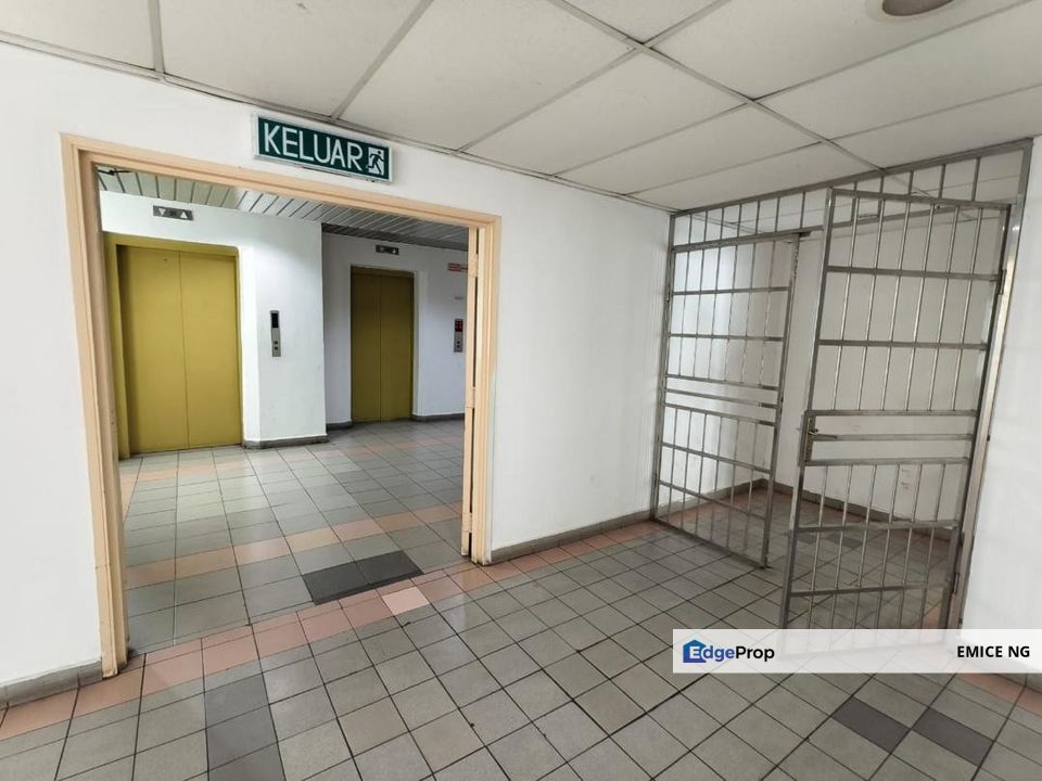 Below Market Value Likas Square Condominium Corner Unit For Sale , Sabah, Likas