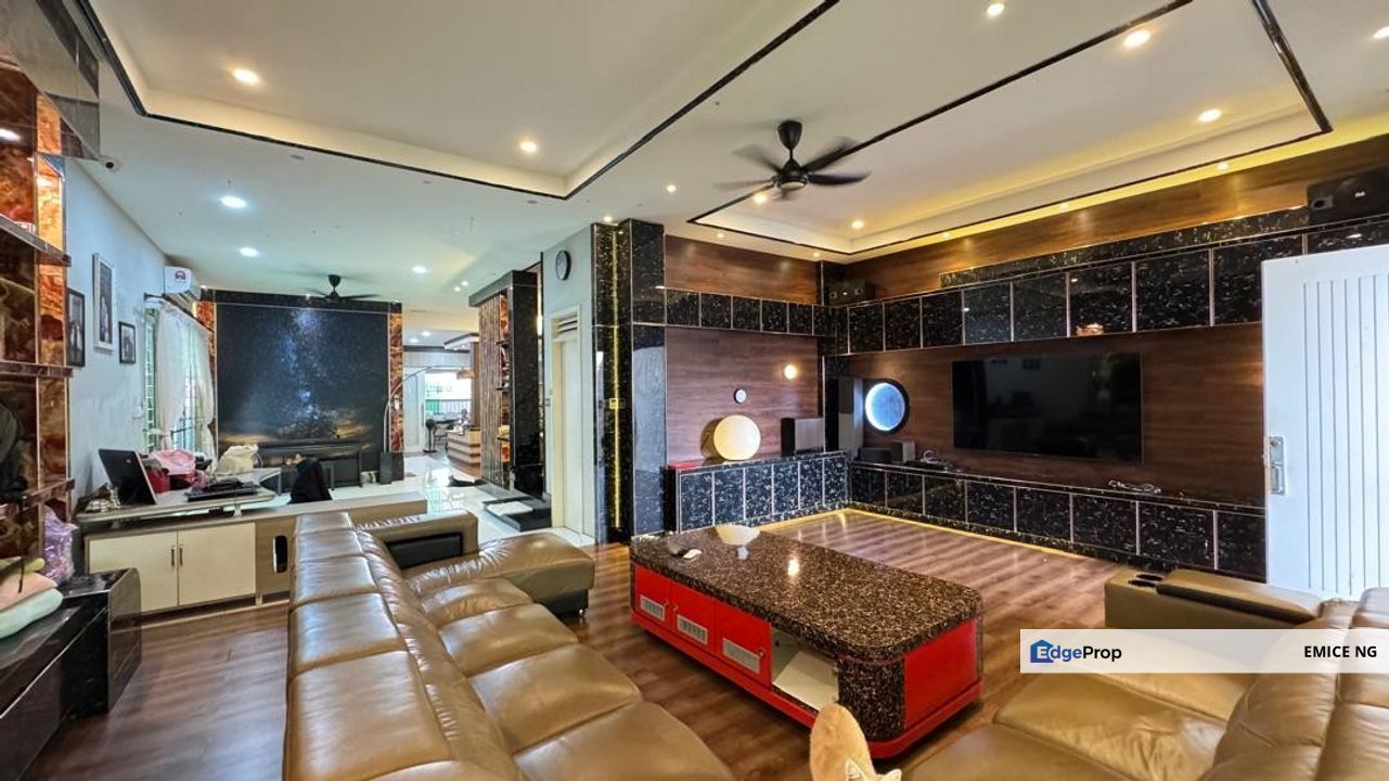 Taman Kingfisher Semi Detached Renovated For Sale , Sabah, Kota Kinabalu