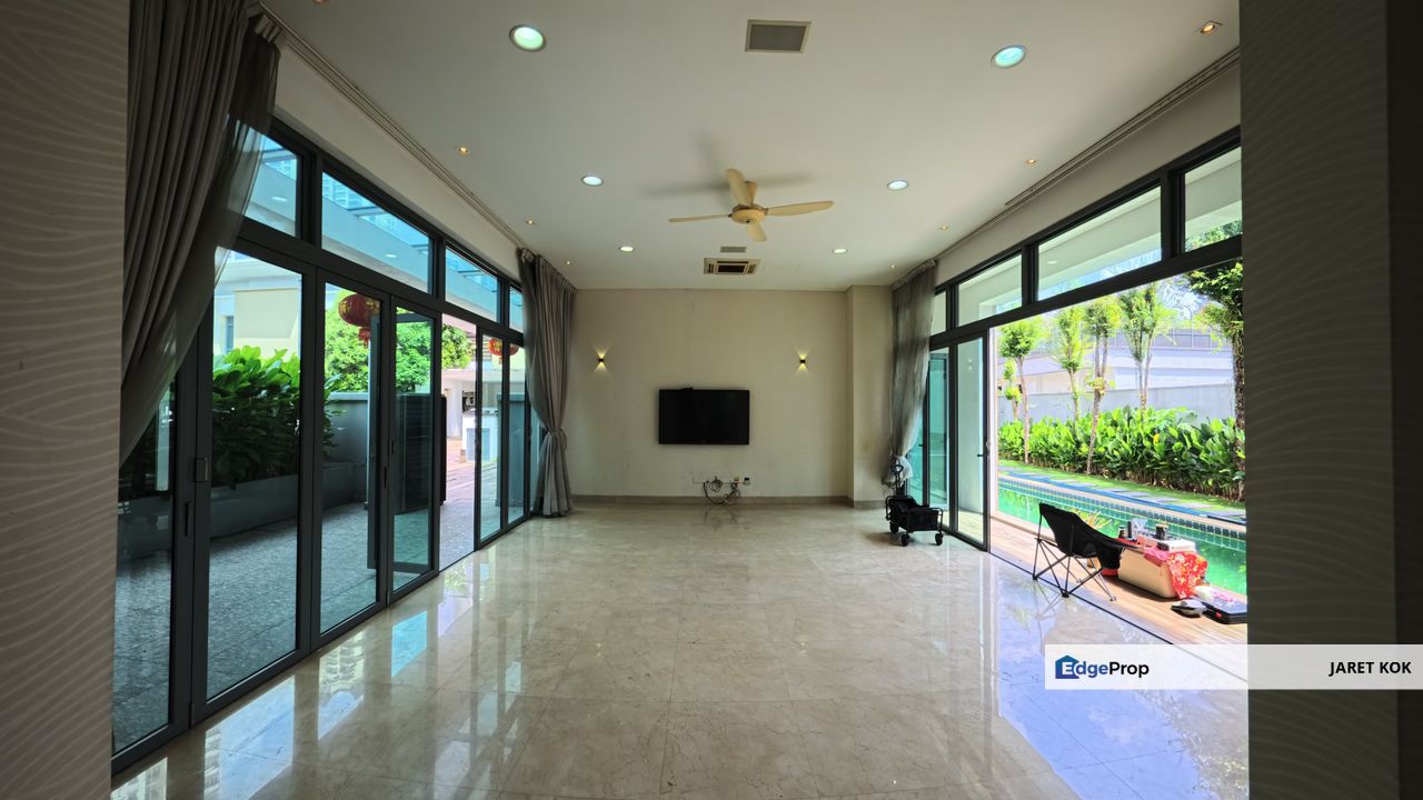 The Residence Mont Kiara, 2-Storey Modern Bungalow Partially Furnished For Sale With Big Garden, Kuala Lumpur, Mont Kiara
