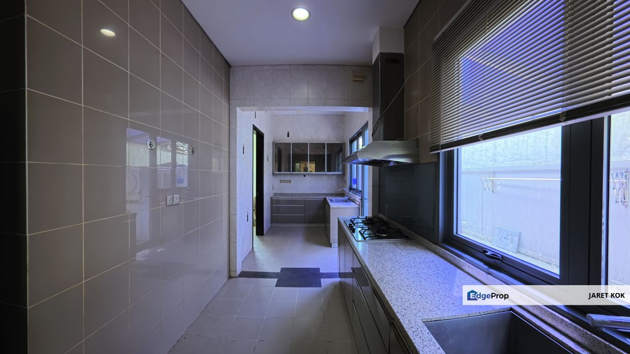 The Residence Mont Kiara, 2-Storey Modern Bungalow Partially Furnished For Sale With Big Garden, Kuala Lumpur, Mont Kiara