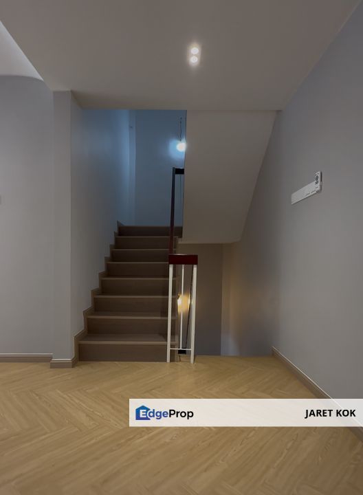 Desar Sri Hartamas, 2-Storey Townshouse Partially Furnished For Sale Modernistic Design, Kuala Lumpur, Sri Hartamas 