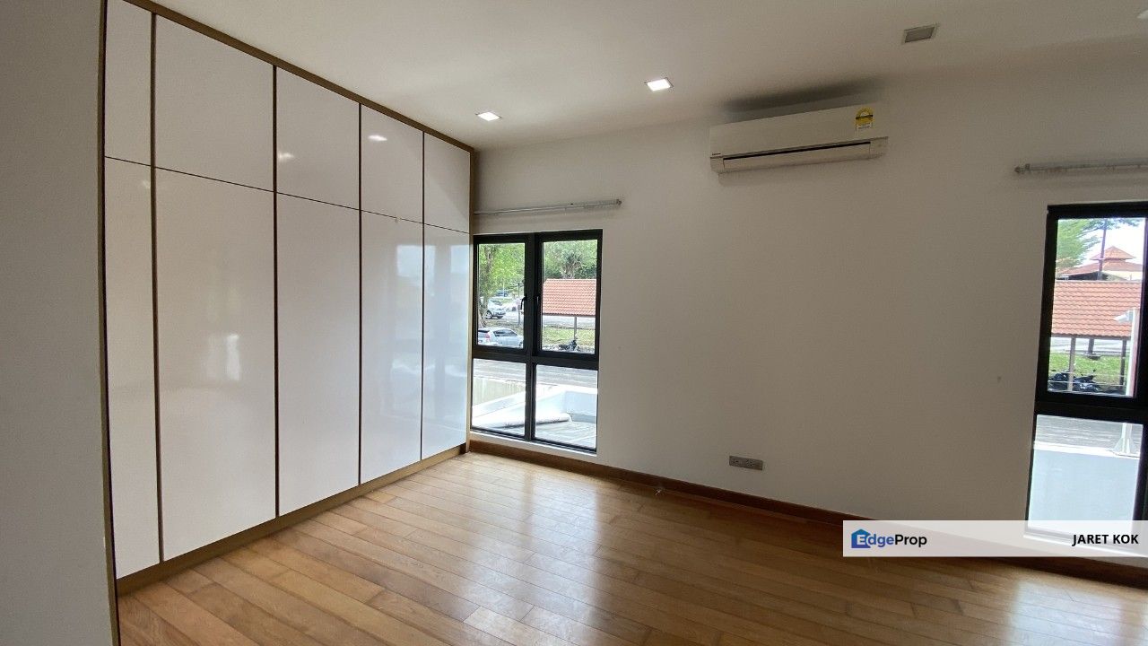 The Villa Shah Alam, 3-Storey Villa Partially Furnished For Sale With Private Pool, Selangor, Shah Alam