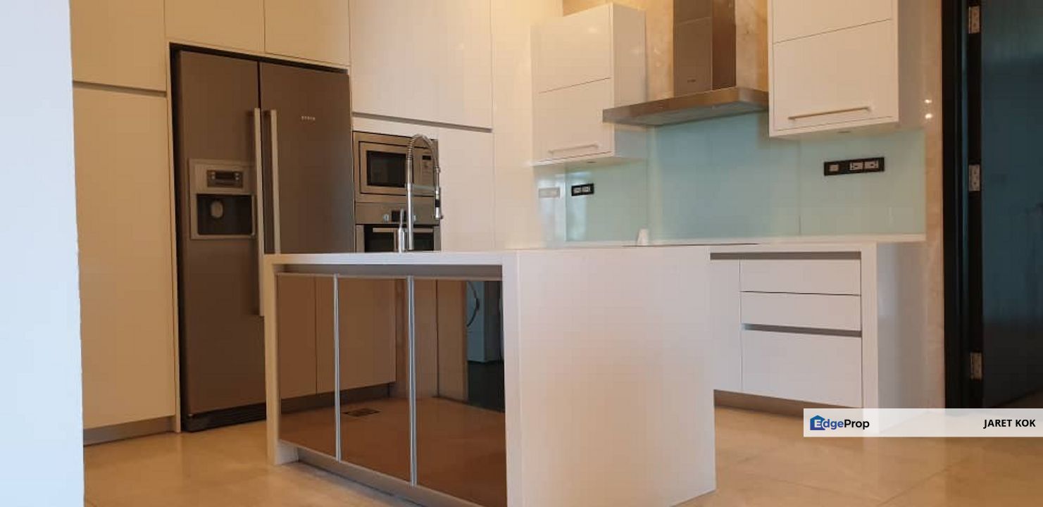 The Pearl KLCC Kuala Lumpur, Big Unit For Sale Partially Furnished Low Density Residence, Kuala Lumpur, KLCC