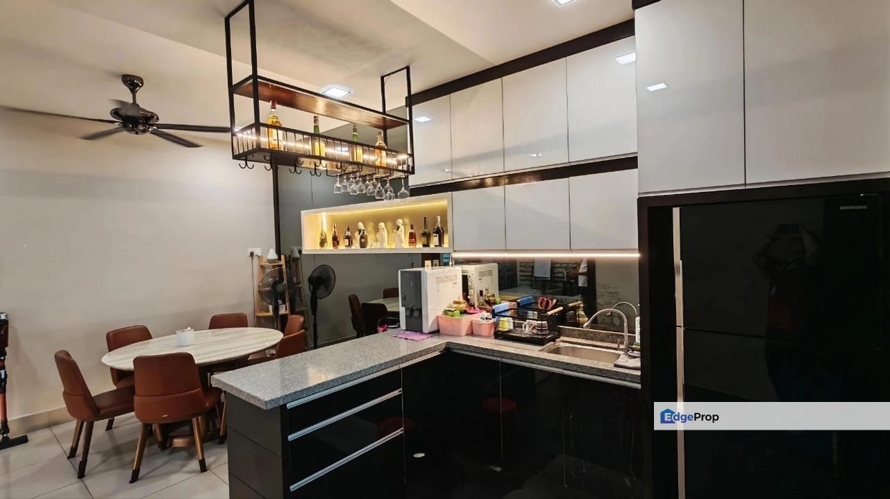 Melaka Tengah Taman Ayer Leleh Permai Mac Villa 2.5 Storey Terrace Fully Furnished Freehold, Melaka, Melaka Tengah