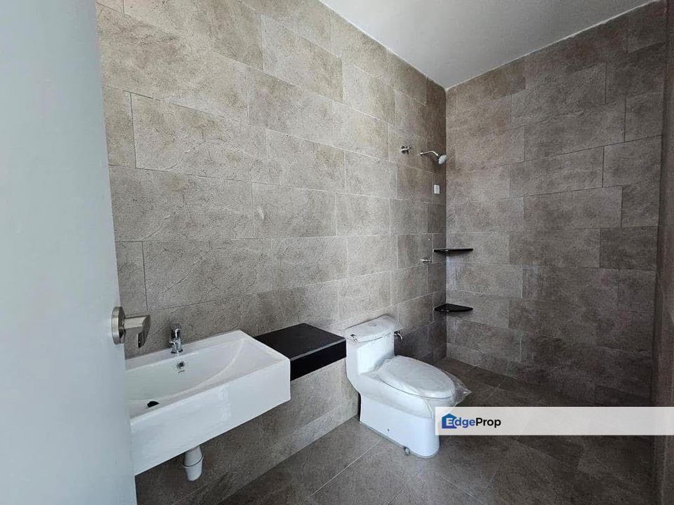 Melaka Bukit Katil Molek Residence Double Storey Terrace Freehold Gated Guarded Below Bank Value, Melaka, Bukit Katil