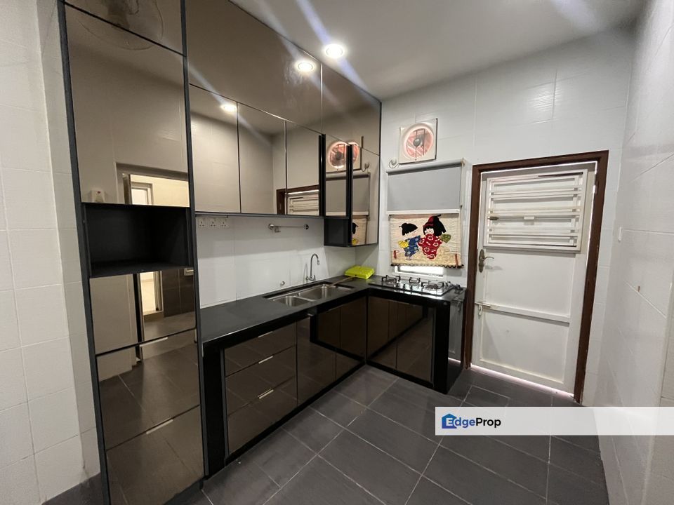 Melaka Ayer Keroh FREEHOLD 2.5 Storey Fully Renovated Below Bank Value, Melaka, Ayer Keroh