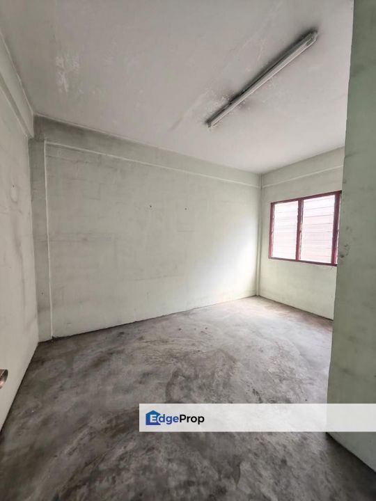 Melaka Taman Anika Flat RM58K only Below Bank Value‼️, Melaka, Melaka Tengah
