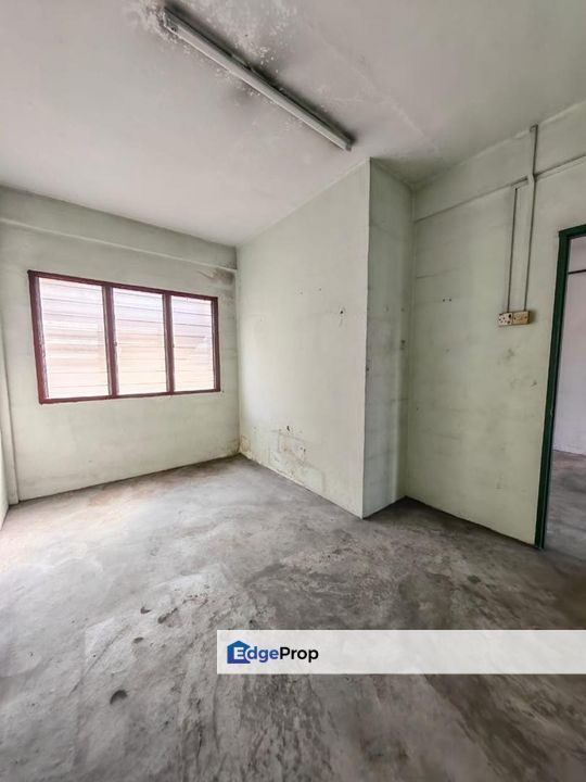 Melaka Taman Anika Flat RM58K only Below Bank Value‼️, Melaka, Melaka Tengah