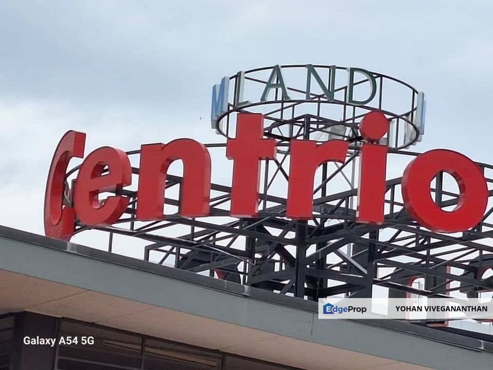 Centrio Commercial Centre , Tenanted Commercial Investment | End Lot 2401 sqft | Mydin Seremban 2 | Freehold, Negeri Sembilan, Seremban