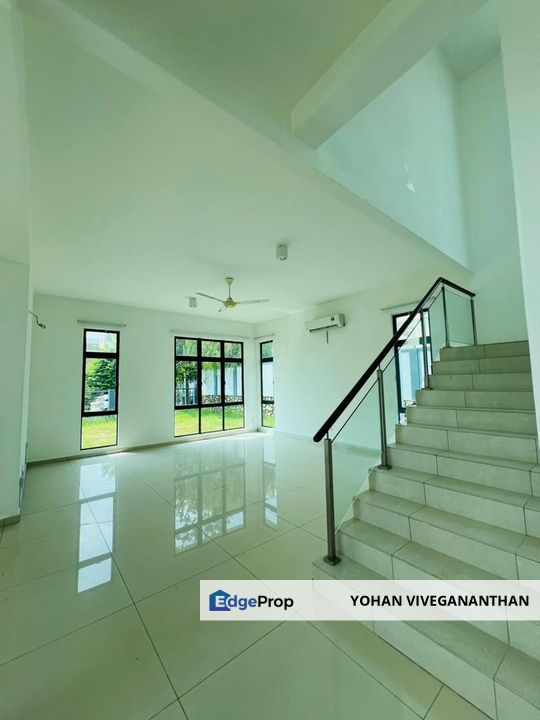 TAMAN VISTA KIRANA - HUGE 7,933 SQFT BUNGALOW | GATED & GUARDED | BELOW RM1MIL | AYER KEROH, Melaka, Melaka Tengah