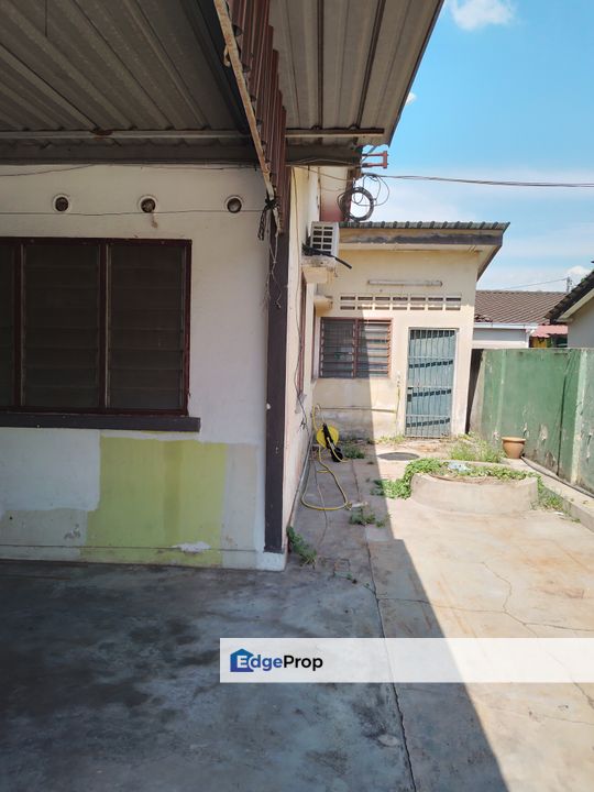 Taman Senangin Perai 1 storey semi detach house for rent, Penang, Seberang Perai
