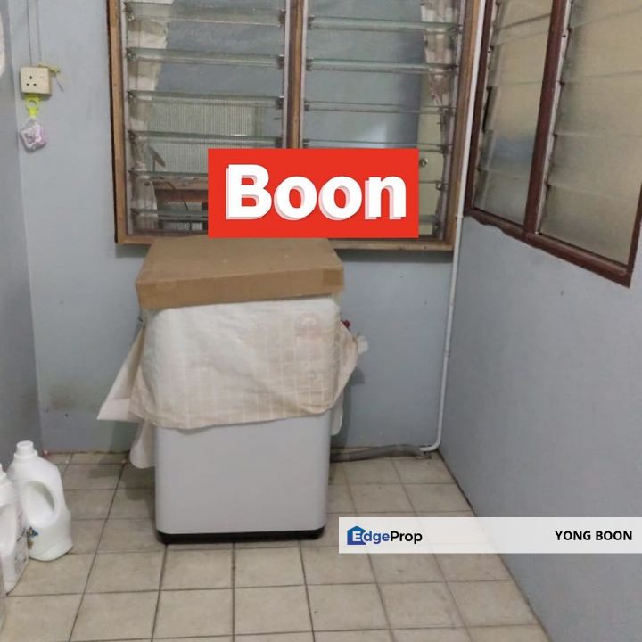 Double Storey Intermediate Terrace For Rent at Jalan Tun Razak , Sarawak, Kuching