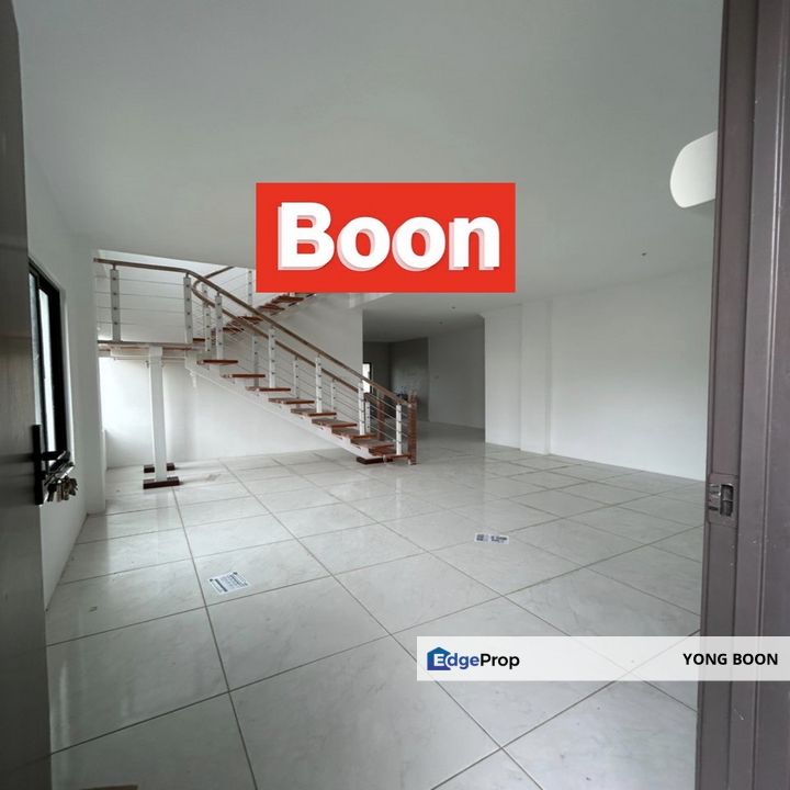 Brand New D'Everglades 4 Town House For Sale @ KUCHING, Sarawak, Kuching