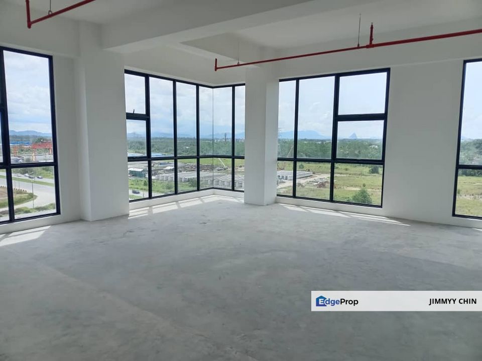 Very Cheap/ Northbank tower/ Nbcc/ Tower building/ face main road/ strata title/ 2959 sqft, Sarawak, Kuching