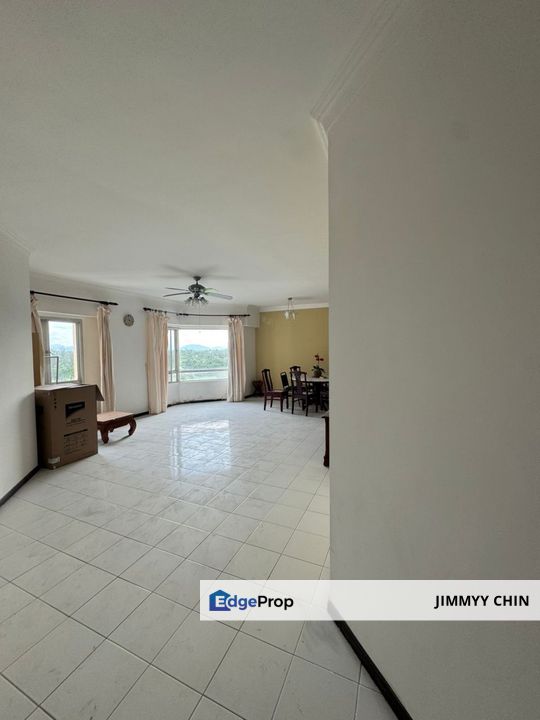 Cheap/ Kasuma Resort/ 3 bedroom/ 1425 sqft/ Petra jaya/ good unit, Sarawak, Kuching