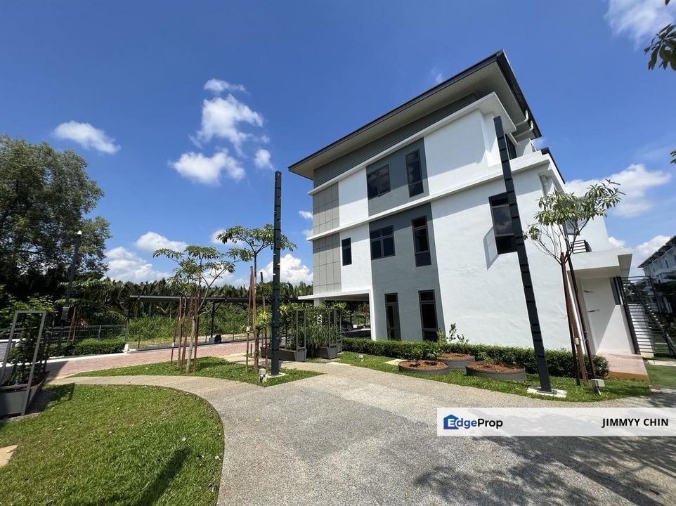 Cheap/ Alyvia Residence/ Upper unit/ Townhouse/ 1582 sqft/ 4 bedroom, Sarawak, Kuching