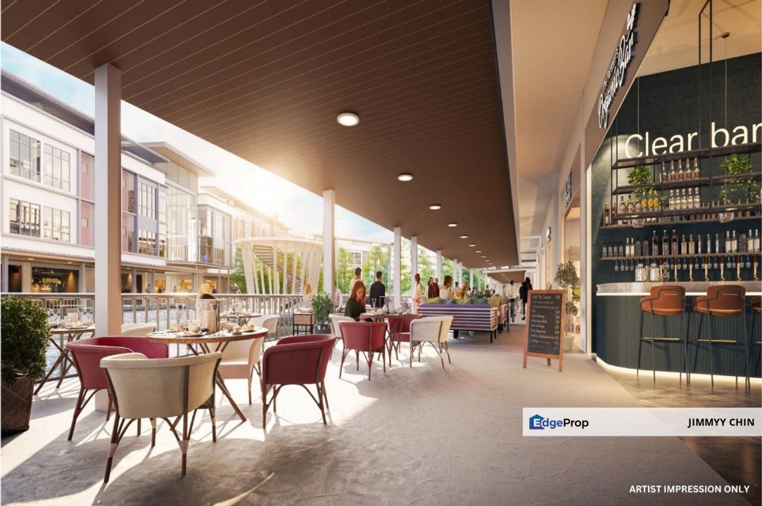 Cheap/ New 3 storey shoplot/ Strata title/ Northbank Central/Public Garden/ Extra Big area, Sarawak, Kuching