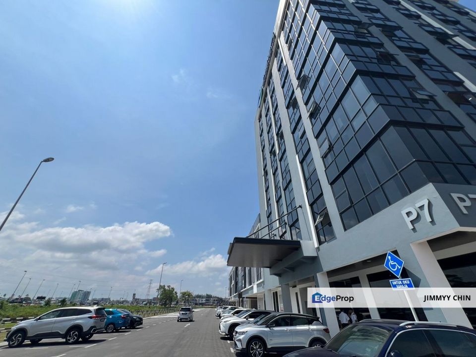 Cheap/ Nbcc tower/ Building for rent/ 3023 sqft/ face to main road, Sarawak, Kuching