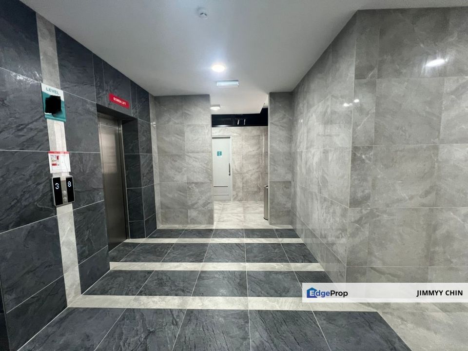 Cheap/ Nbcc tower/ Building for rent/ 3023 sqft/ face to main road, Sarawak, Kuching