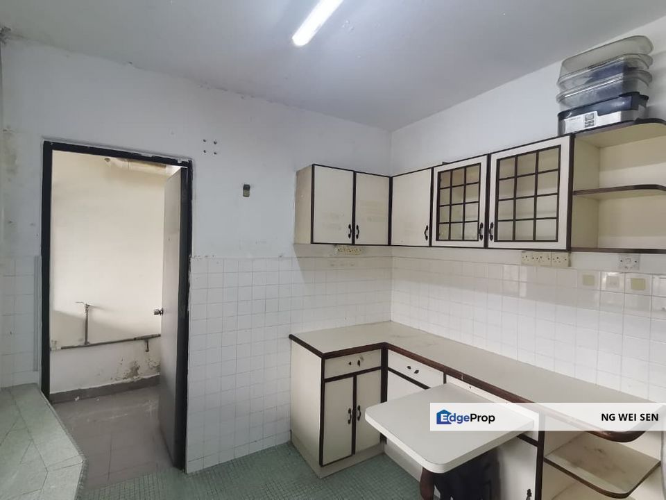 Ampang Taman Dagang 3 Storey Terrace Near LRT Ampang Ready For Rent, Selangor, Ampang