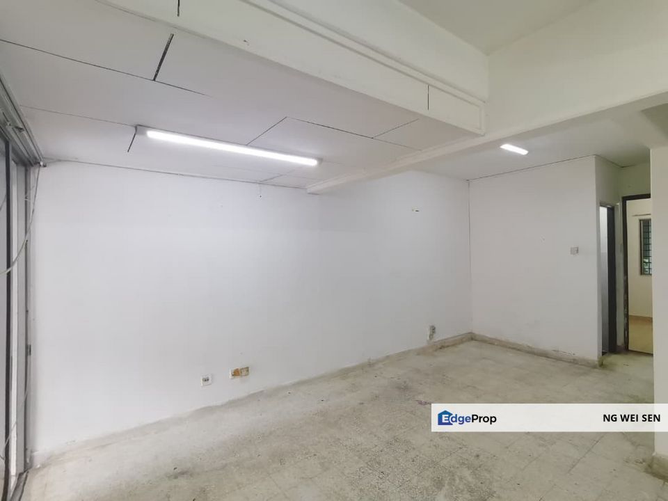 Ampang Taman Dagang 3 Storey Terrace Near LRT Ampang Ready For Rent, Selangor, Ampang