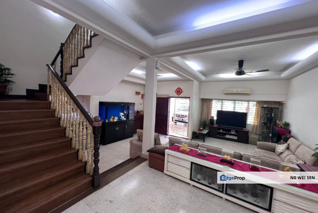 SS18 Subang Jaya Double Storey Terrace House Freehold Near LRT Station Ready for Sale, Selangor, Subang Jaya