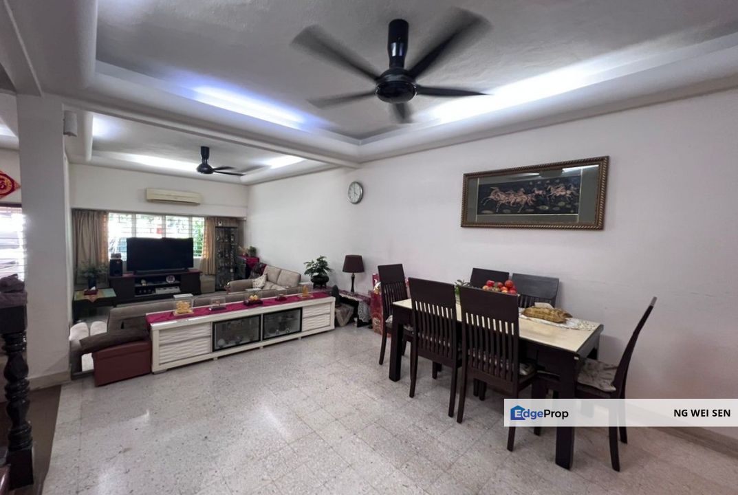 SS18 Subang Jaya Double Storey Terrace House Freehold Near LRT Station Ready for Sale, Selangor, Subang Jaya