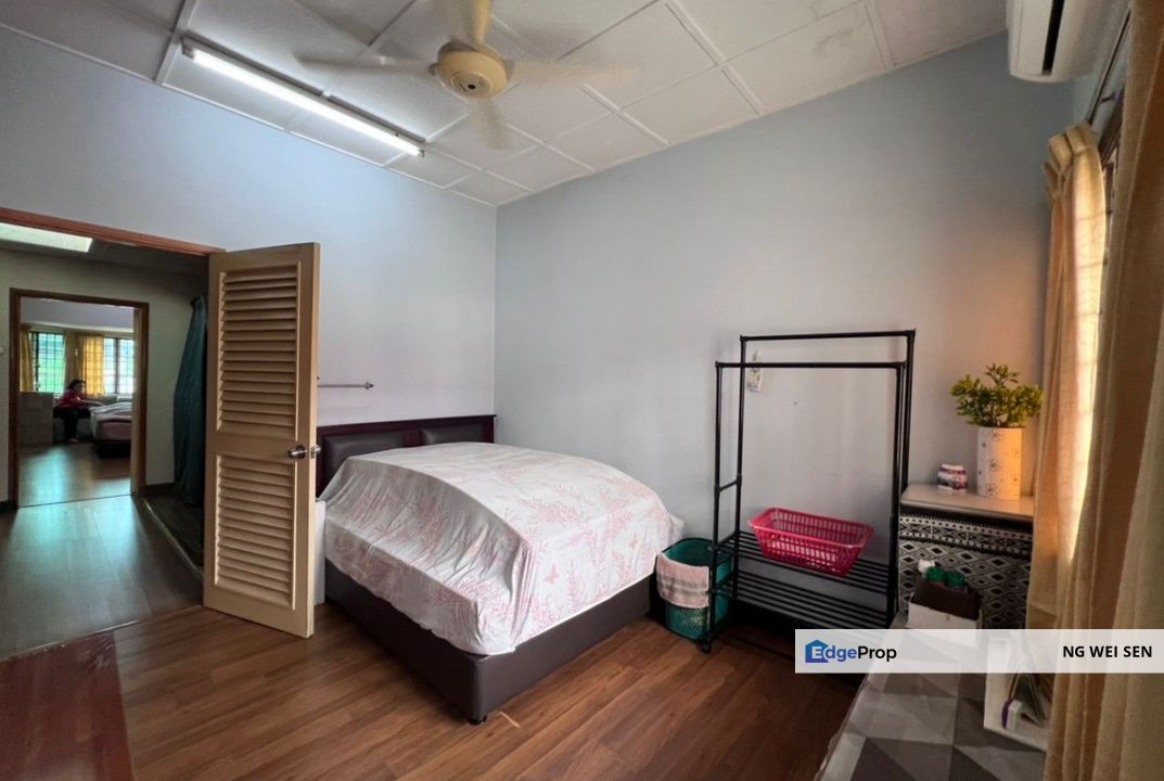 SS18 Subang Jaya Double Storey Terrace House Freehold Near LRT Station Ready for Sale, Selangor, Subang Jaya