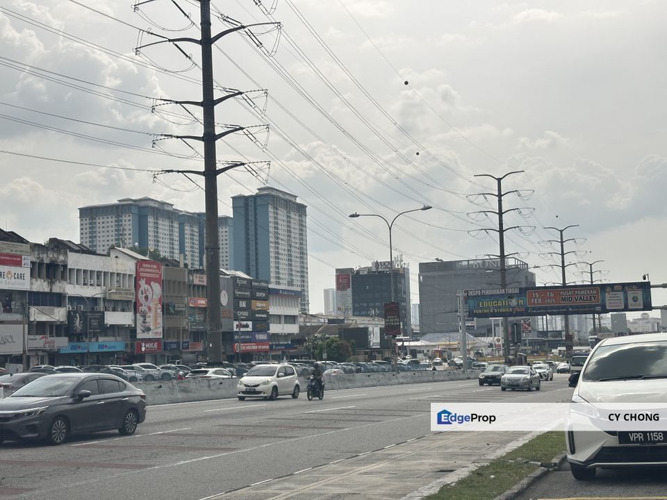 Taman Connaught facing mainroad shop, Kuala Lumpur, Cheras