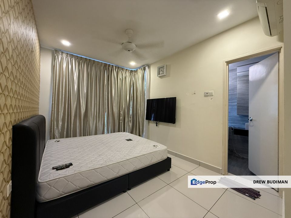 Renovated 3 BR 3 Bath KSL Residence @ Daya Full Loan Cash Out, Johor, Johor Bahru