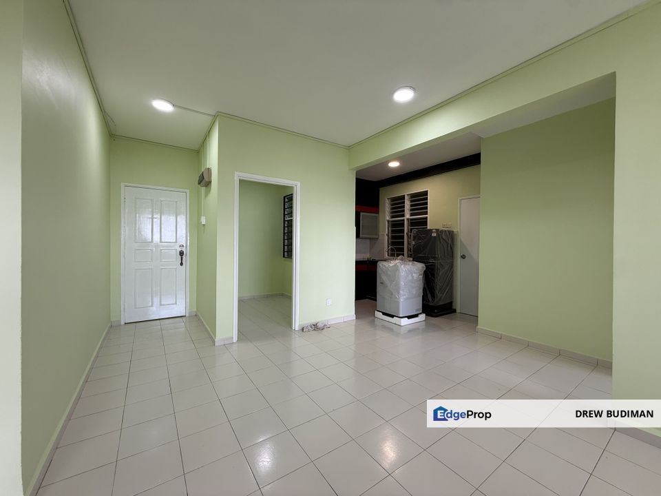 For Rent Villa Krystal Apartment 3 BEDROOM Taman Selesa Jaya, Johor Bahru Next to Bukit Indah, Johor, Skudai