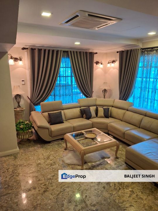 EXCLUSIVE DOUBLE STOREY BUNGALOW AT TAMAN BUKIT ANTARABANGSA, Selangor, Ampang