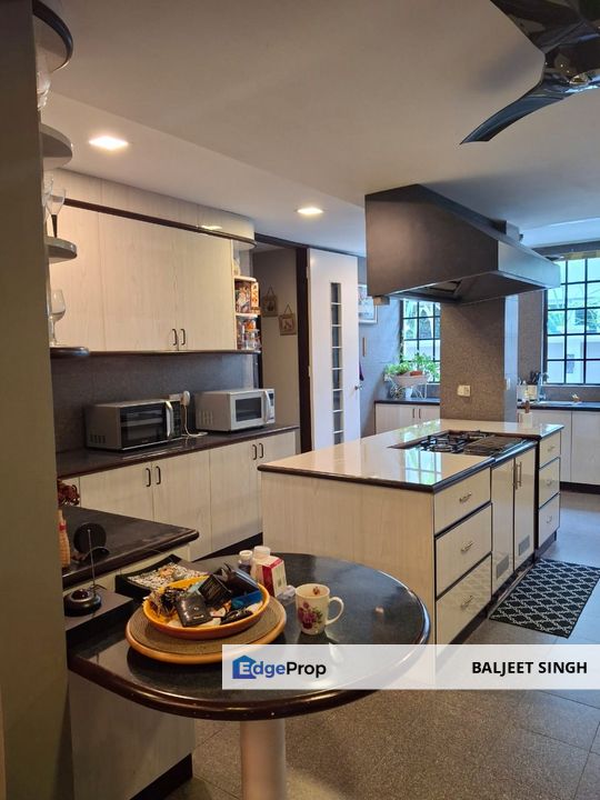 EXCLUSIVE DOUBLE STOREY BUNGALOW AT TAMAN BUKIT ANTARABANGSA, Selangor, Ampang