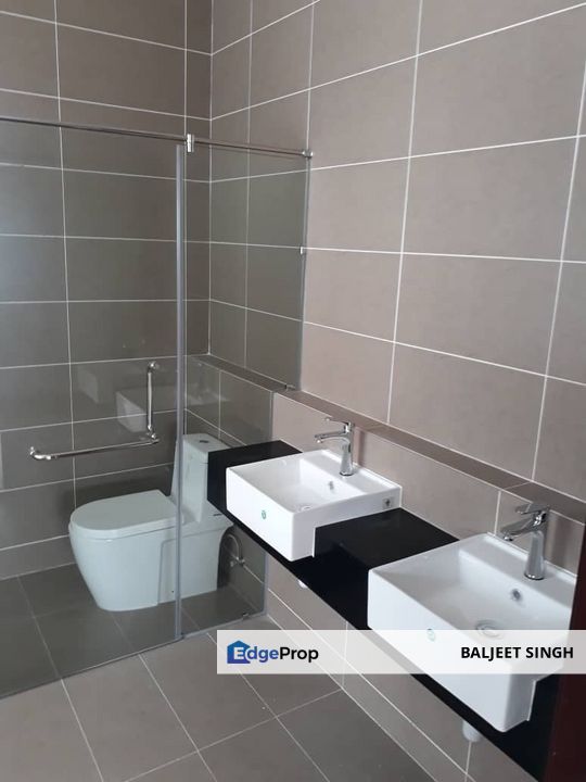 LUXURY AT ITS PEAK- 4 STOTEY SEMI-D FOR SALE, Selangor, Subang Jaya