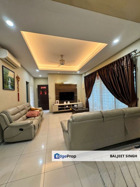 ENDLOT 3 STOREY SUPERLINK WITH HUGE BUILT-UP, Selangor, Shah Alam