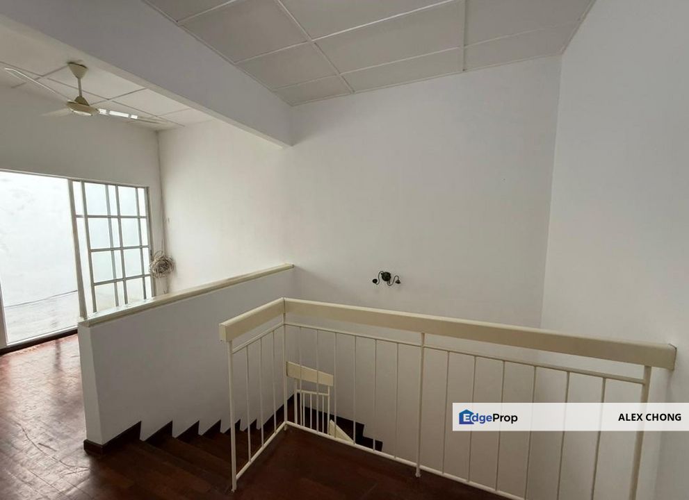 Villa Damansara Terrace for sale, Kota Damansara nearby amenities, Selangor, Kota Damansara