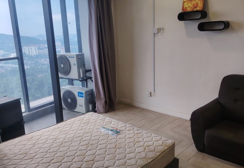 Crown Tower @ Empire City