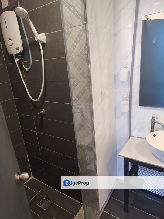 Crown tower empire city , Selangor, Petaling Jaya